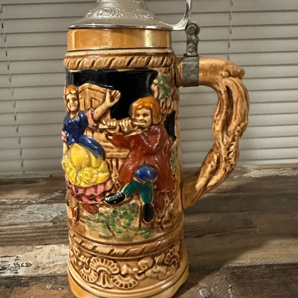 Ceramic Beer Stein with Lid - Multicolor